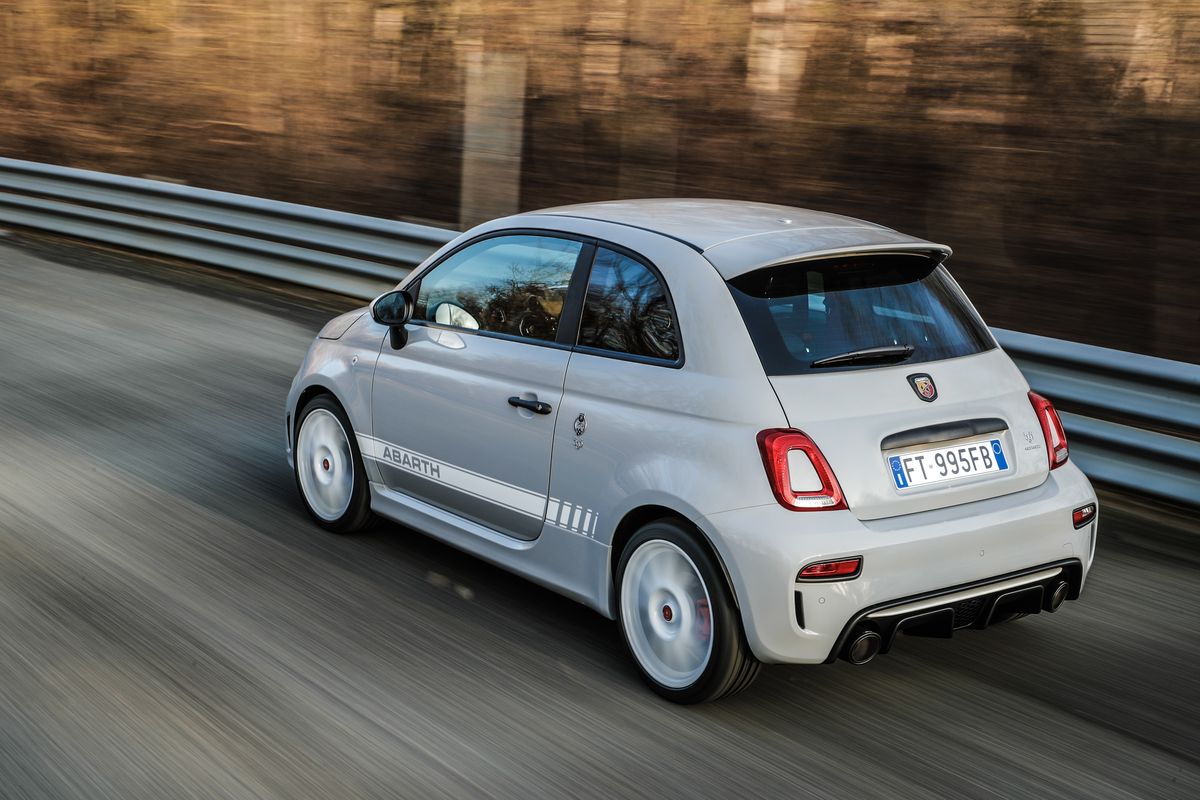 Abarth 595 esseesse (2019)