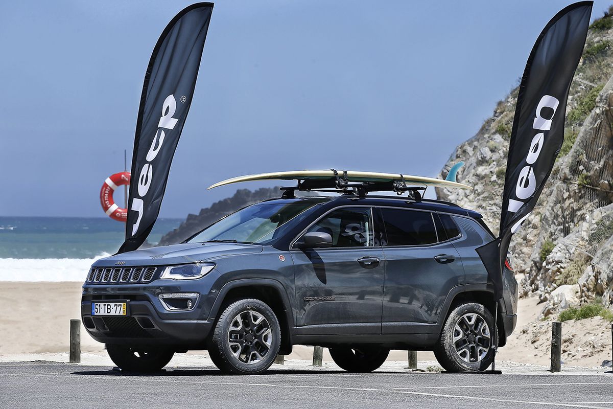 Jeep surft weiter