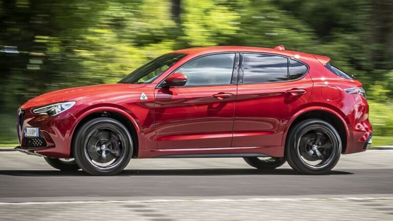 Stelvio Quadrifoglio ist das “SUV of the Year”