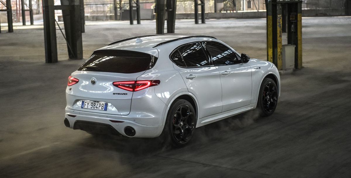 Alfa Romeo Stelvio Veloce Ti (2021)