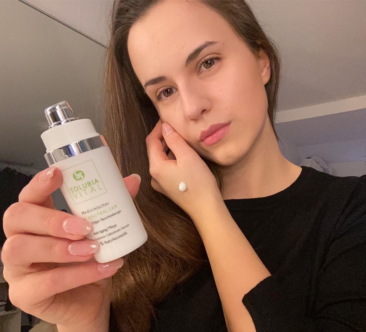 Model Minela Fisic ist von Solubia Naturkosmetik überzeugt