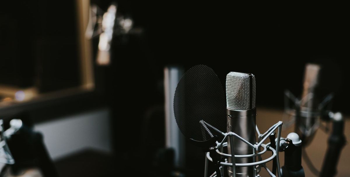 Der neue Literaturpodcast "Land in Sicht" Der neue Literaturpodcast "Land in Sicht"