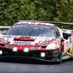 Der Frikadelli-Ferrari feiert in der grünen Hölle