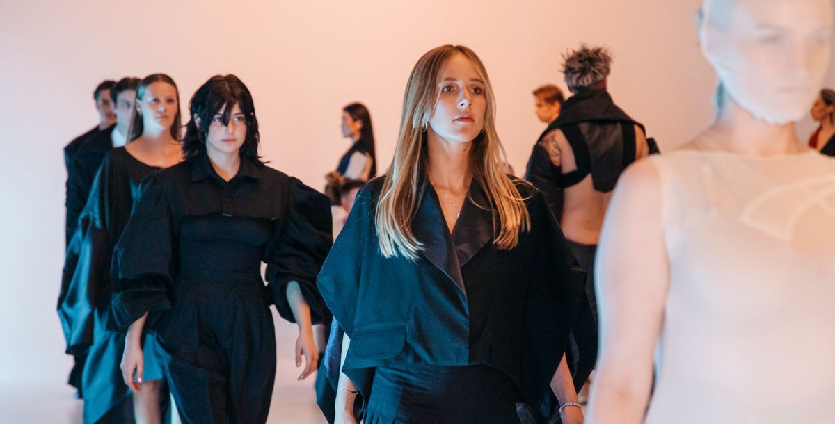 Modedesign - kreative Fashion Show der Studenten
