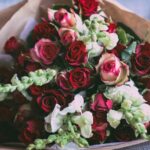 Welche Blumen am besten zu Ihrer Valentinsbotschaft passen