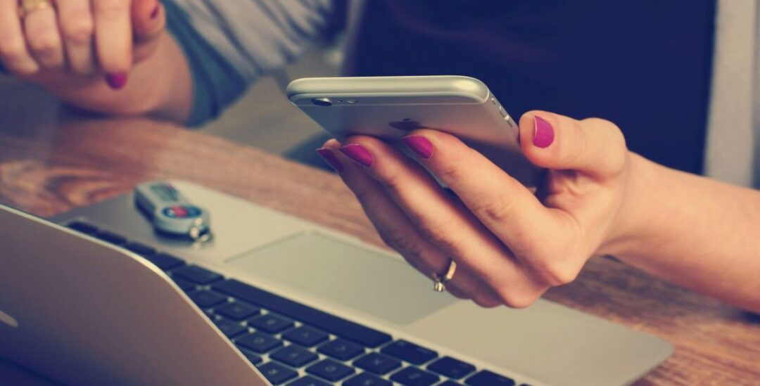 Wie man sich gegen Online-Betrugsmaschen schützen kann