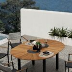 Design-Esstisch aus Teakholz für Indoor und Outdoor