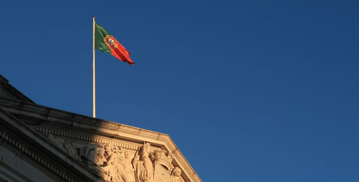 So buchen Portugiesen ein Advertorial in Deutschland