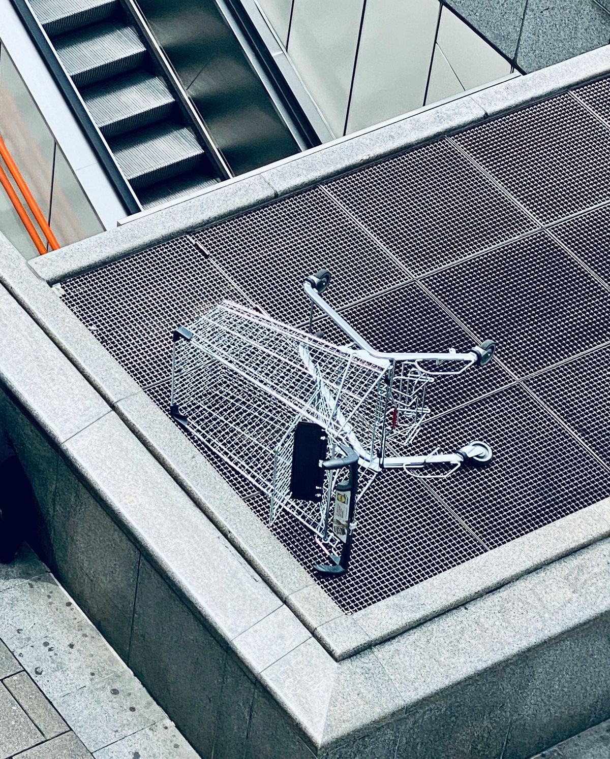 Pleitewelle bei Reise, Kosmetik und Mode