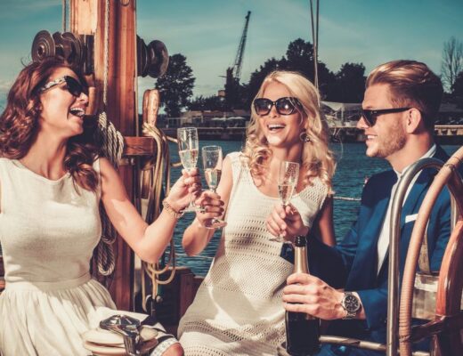 500-Euro-Party deklassiert 300-Millionen-Yacht-Posing der Superreichen